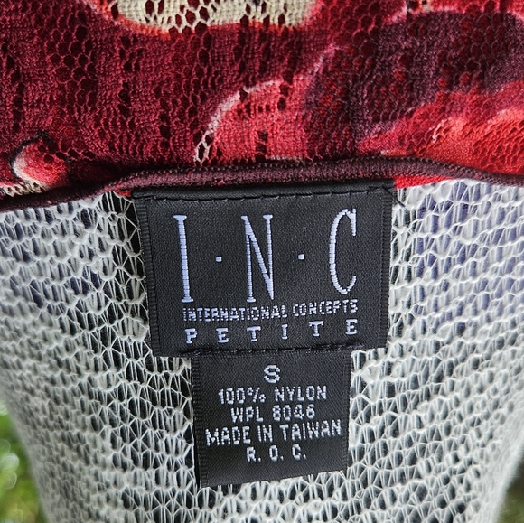 90s Red Floral Paisley Lace Bell Sleeved Fairycore Whimisgoth Style Top Small - Picture 6 of 10